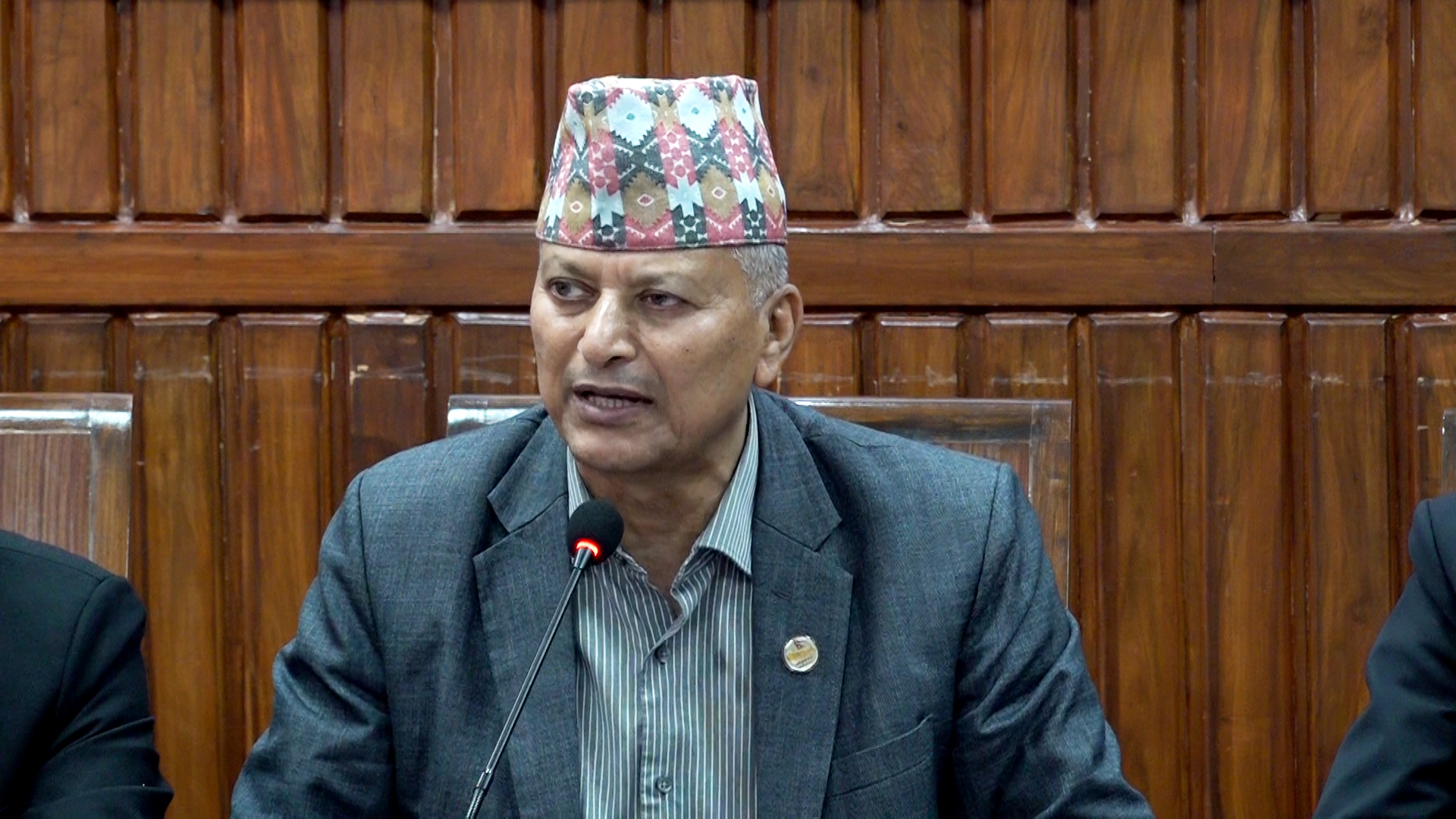 ६–७ हजार बचतकर्ताको बचत भुक्तानी भइसक्यो: मन्त्री अधिकारी