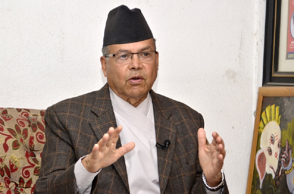 कम्युनिष्ट आन्दोलनलाई पुनर्गठन गर्न झलनाथ खनालको आह्वान