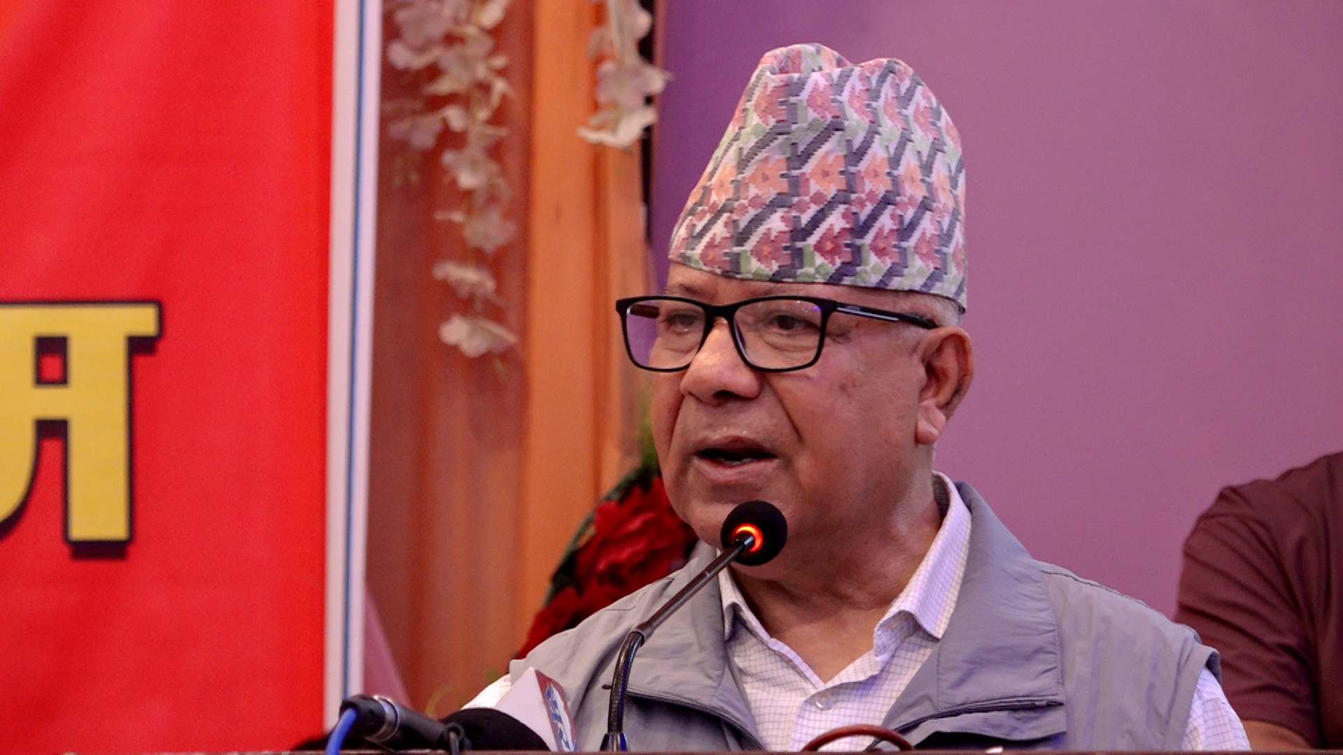 माधव नेपालको टिप्पणी: सरकारप्रति बढ्दो असन्तुष्टि, “लक्षण राम्रो छैन”