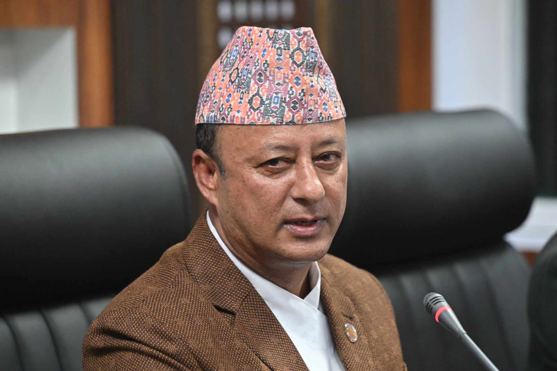 पूर्वऊर्जामन्त्री दीपक खड्कालाई रिहा गर्न सर्वोच्चको आदेश
