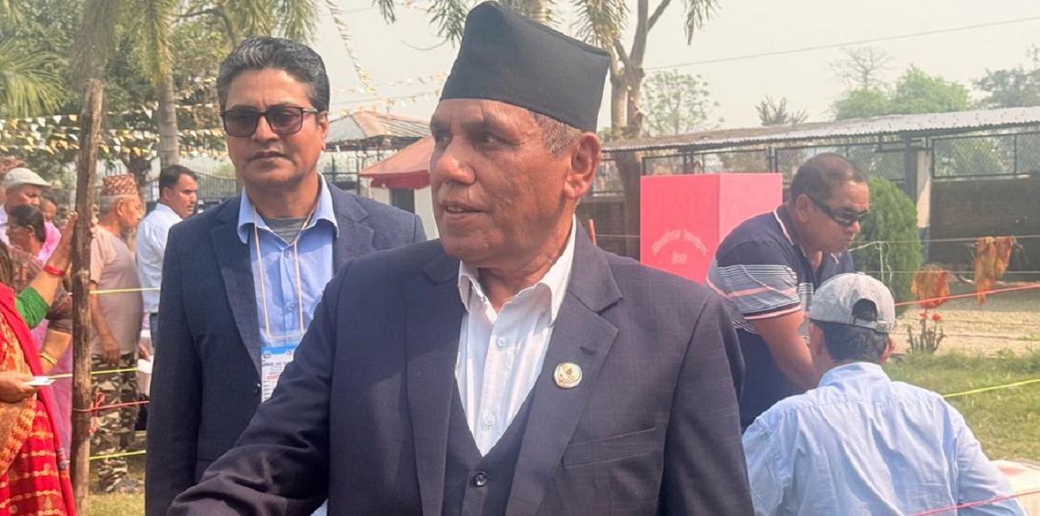 राष्ट्रियसभा अध्यक्ष नारायण दाहालद्वारा चितवनबाट मतदान