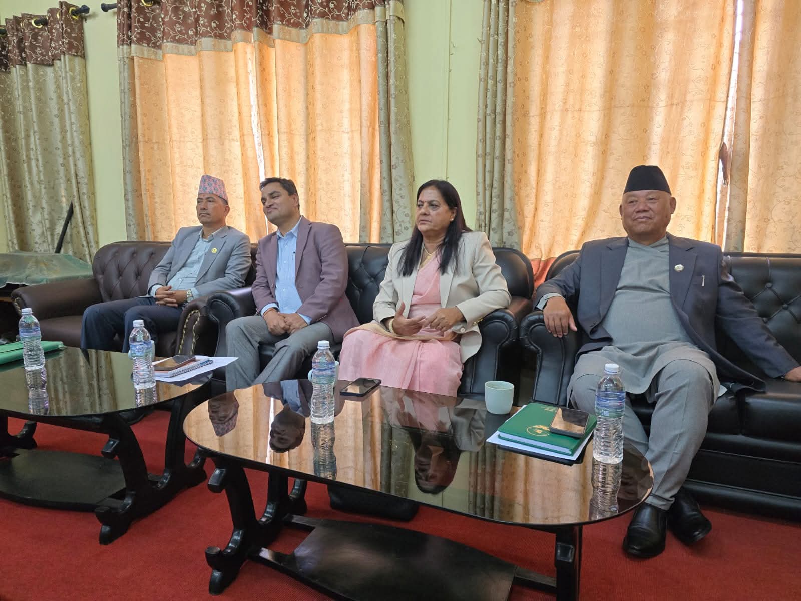 संसदीय दलको बैठकमा भुसाल र पौडेलको सहभागिता, कांग्रेसमा छलफल जारी