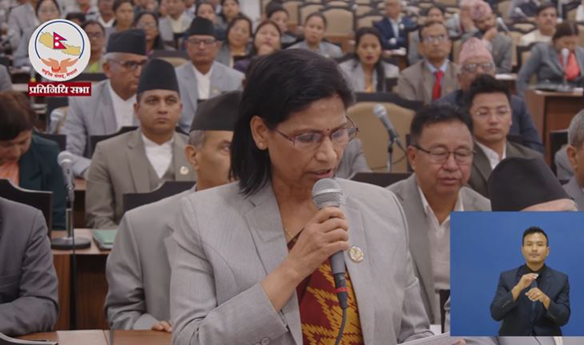 ‘सरकार नियन्त्रित तानाशाहीतर्फ उन्मुख भयो’ : एमाले सांसद पद्मा अर्याल