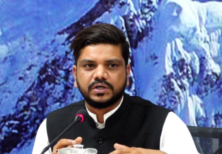 वैदेशिक रोजगारीमा हुने ठगी नियन्त्रण गर्न पर्याप्त जनशक्ति नै छैनन्ः मन्त्री यादव